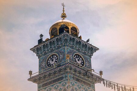 قدیمی‌ترین ساعت حرم رضوی؛ روایت زمان در دل تاریخ