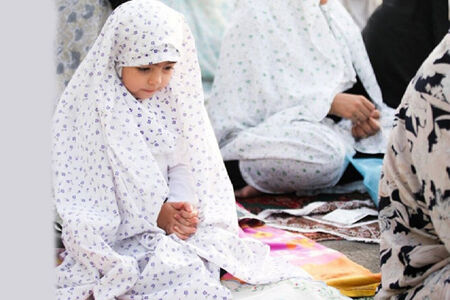  نماز فرزند در وطن مادر چه حکمی دارد؟