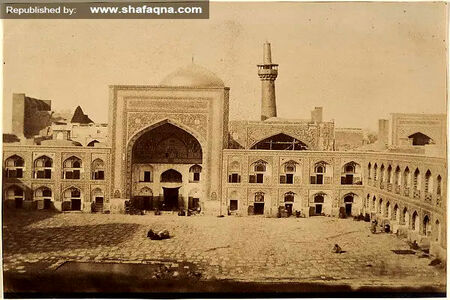 حرم رضوی در جشن میلاد؛ شکوه گل‌آرایی با نوای محسن چاووشی