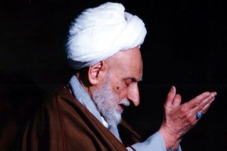 آیا می‌توانیم قنوت نماز رو به فارسی ادا کنیم؟