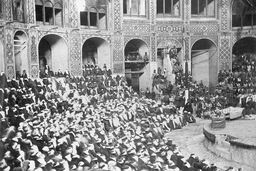 سیر تطور عزاداری محرم در ایران؛ از حکومت آل‌بویه تا تکیه دولت تهران
