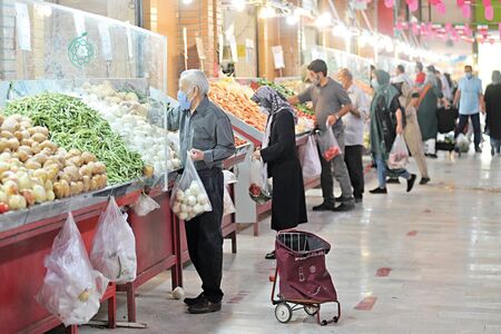 احکام | فروش کالای معیوب و نگفتن عیب؛ خریدار چه حقی دارد؟