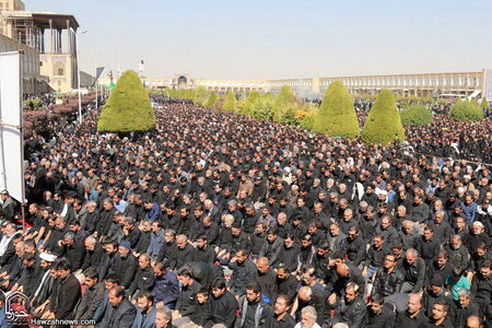 احکام شرعی/ تأخیر نماز اول وقت در عزاداری امام حسین(ع)