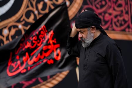 مداحی سوزناک حاج محمود کریمی برای امام محمد باقر (ع)